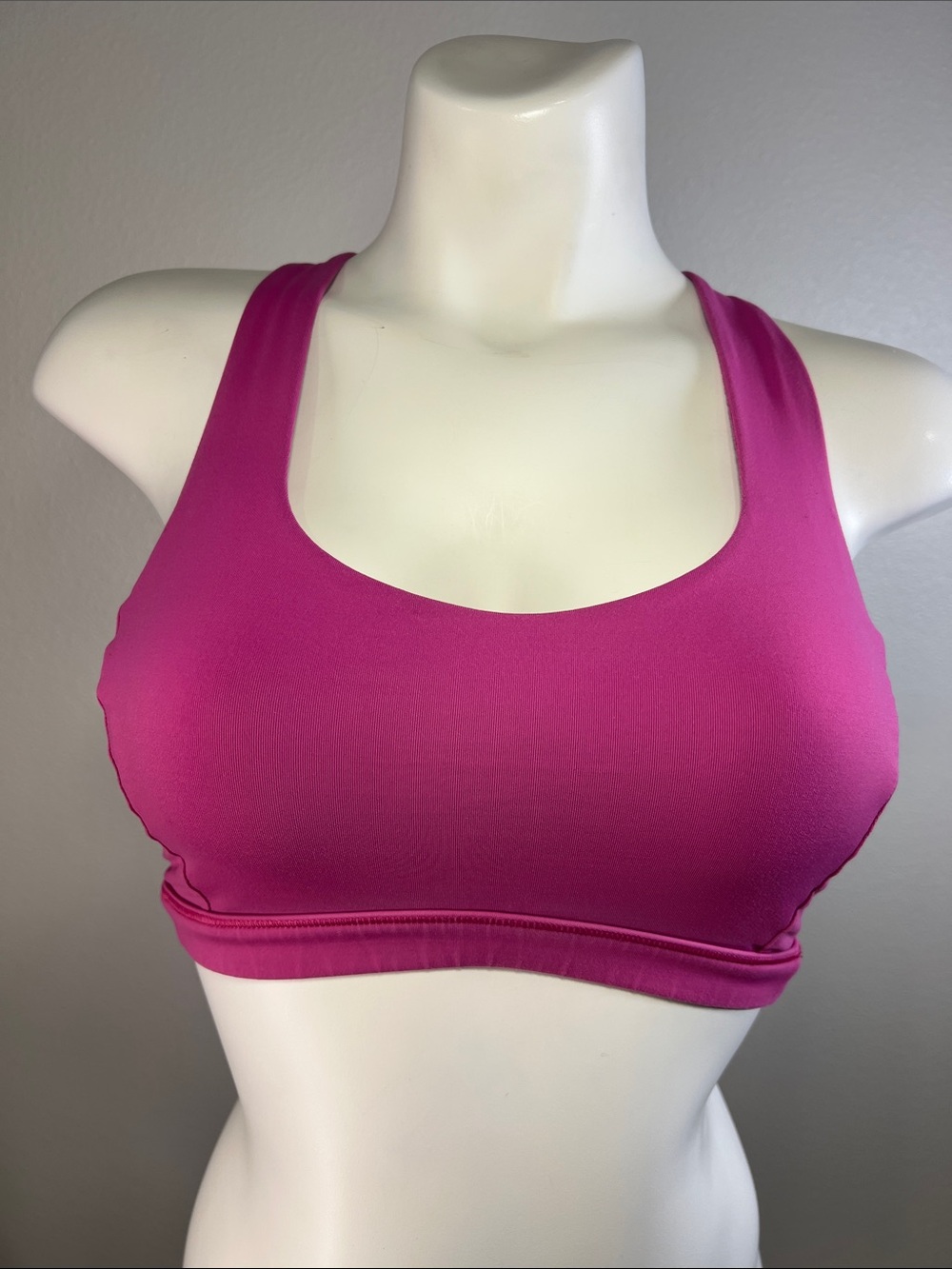 lululemon athletica Pink Scoop Neck Sports Bra Size 4